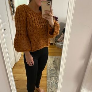 Gorgeous burnt orange sweater with cute sleeves!